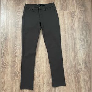 Women’s Calvin Klein Size 2 Brown Jeggings